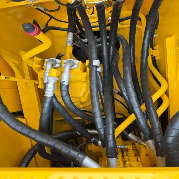 Used Komatsu PC200 Crawler Excavator
